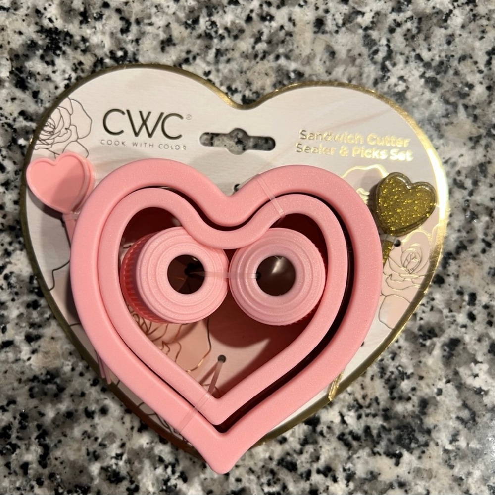 Brand new Heart Valentines Sandwich Cutter set
Charcuterie